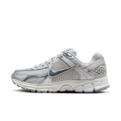 W+NIKE+ZOOM+VOMERO+5.png